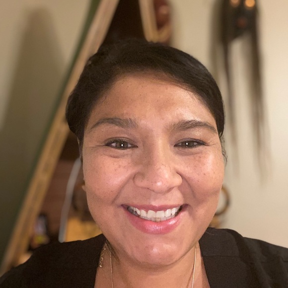 Meet your Posher, Roxy - Picture 1 of 1